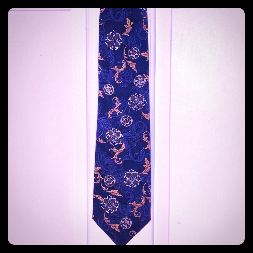 Classic Mens Necktie 340